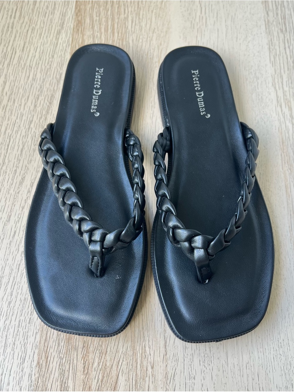 NWOT Pierre Dumas Getaway Braided Thong Sandals Black Square Toe Size 6.5